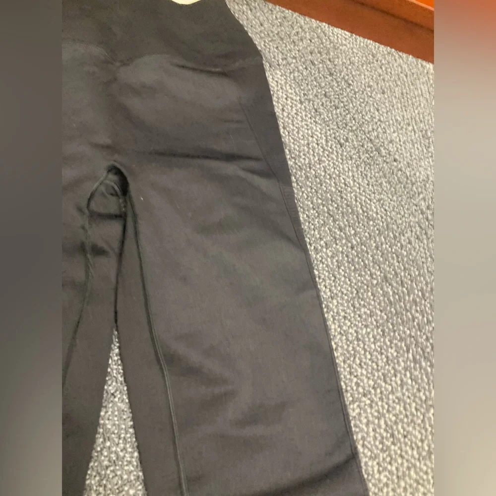 NWT women offline by aerie hi-rise seamless 7/8 legging leggings ribbed black l - Picture 8 of 16